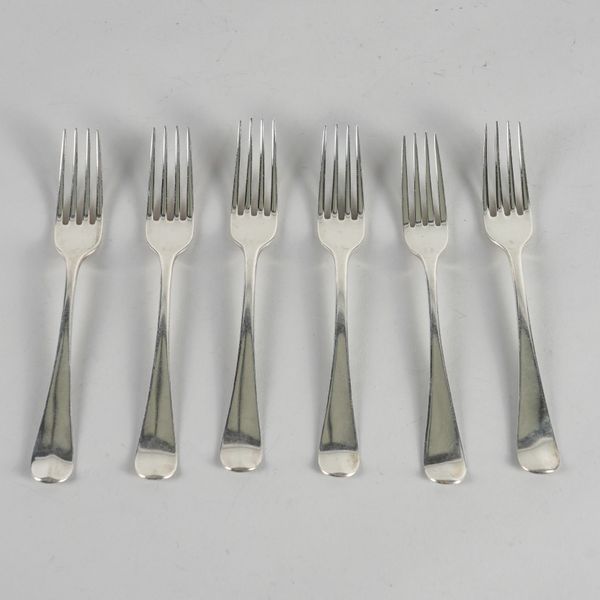 SIX SILVER OLD ENGLISH PATTERN TABLE FORKS (6)