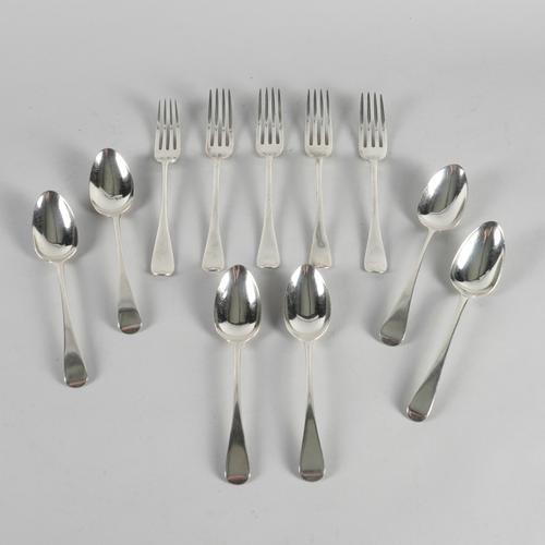 A GROUP OF SILVER TABLE FLATWARE (11)