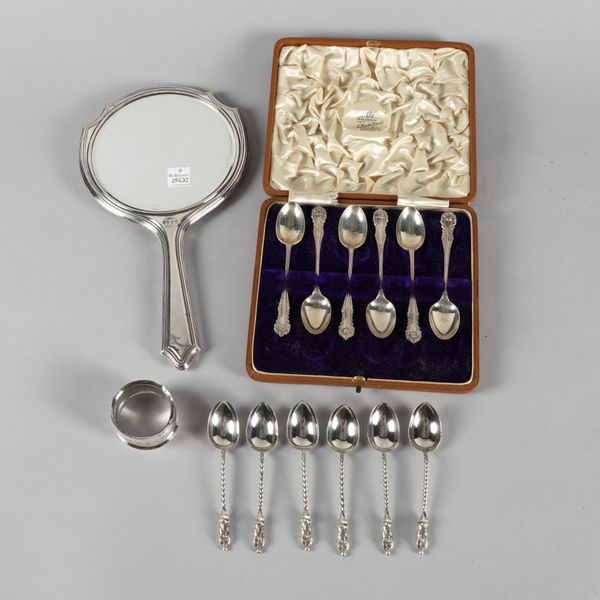 A GROUP OF SILVER AND SILVER MOUNTED WARES (4)