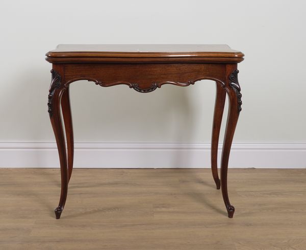 A 19TH CENTURY FRENCH ROSEWOOD SERPENTINE OUTLINE FOLD-OVER CARD TABLE