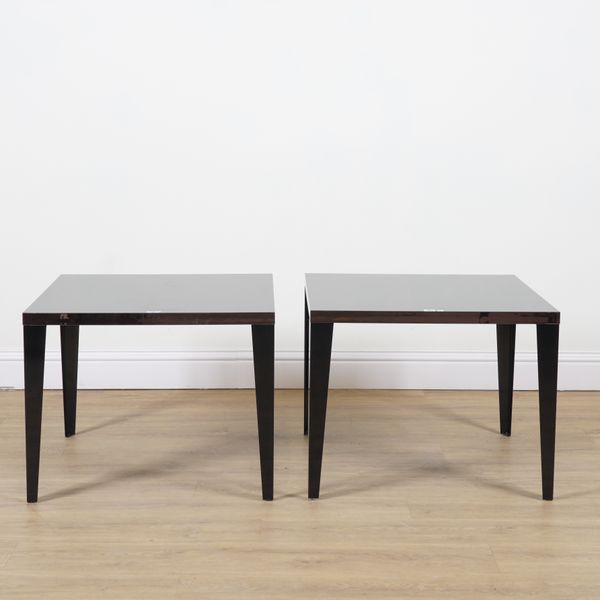 A PAIR OF MODERN BLACK GLOSS SQUARE SIDE TABLES (2)