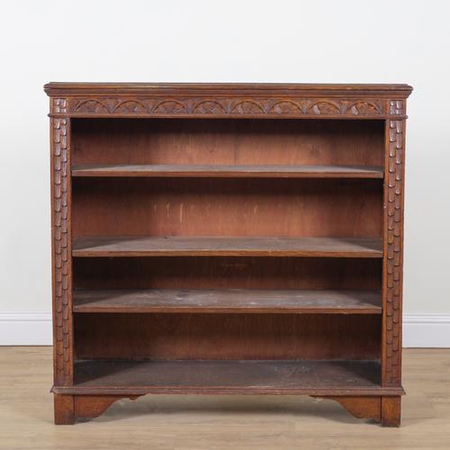 AN 18TH CENTURY STYLE OAK OPEN BOOKCASE
