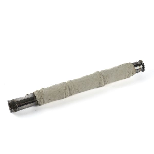 H. HUGHES, LONDON: A PRESENTATION TELESCOPE IN CASE