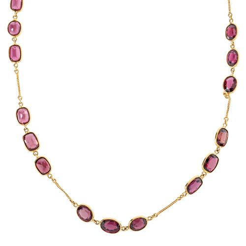 A GARNET NECKLACE