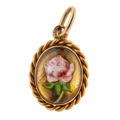 A GOLD MOUNTED REVERSE PAINTED INTAGLIO OVAL PENDANT