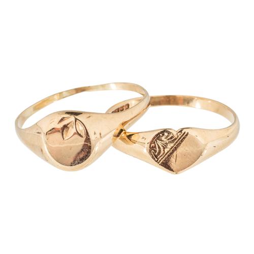 TWO SIGNET RINGS (2)