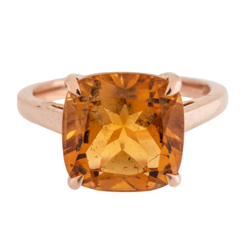 A 14CT GOLD CITRINE RING