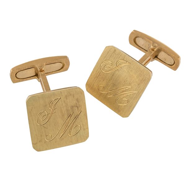 A PAIR OF PERSONALISED CUFFLINKS