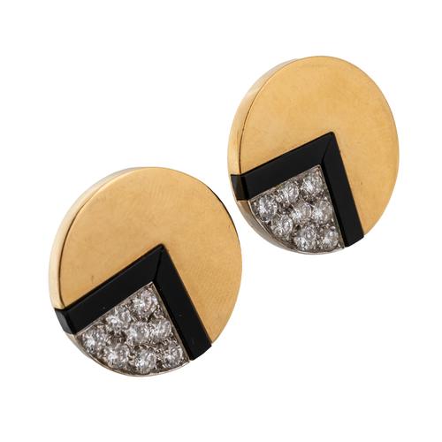 A PAIR OF GOLD, DIAMOND AND ONYX EARRINGS