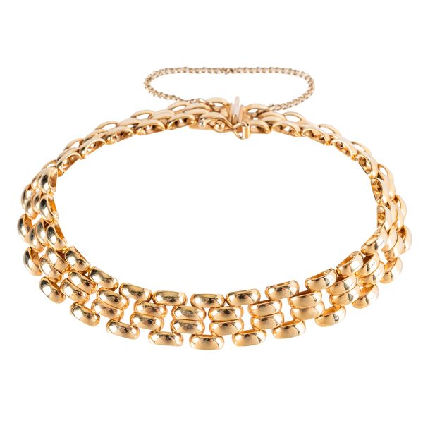 A 9CT GOLD BRACELET