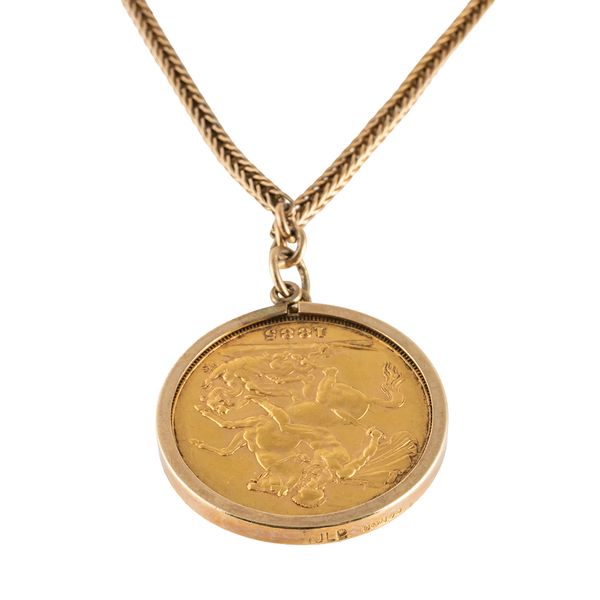 A SOVEREIGN NEKLACE