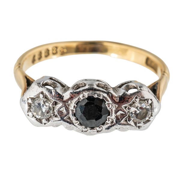 A SAPPHIRE AND DIAMOND 18CT GOLD THREE STONE RING