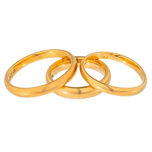 THREE 22CT WEDDING BANDS (3)