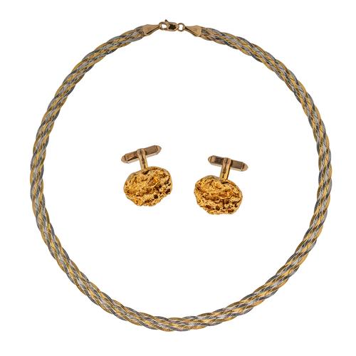 A PAIR OF 9CT GOLD CUFFLINKS AND A 9CT GOLD NECKLACE (3)