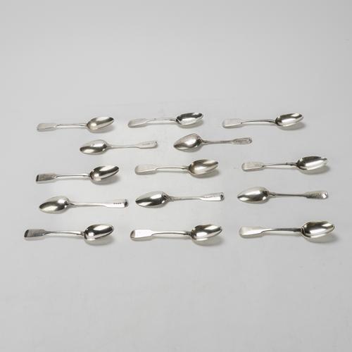 FOURTEEN SILVER FIDDLE PATTERN DESSERT SPOONS (14)