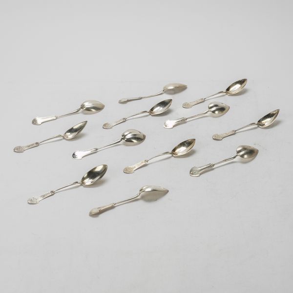 TWELVE STERLING SPOONS (12)