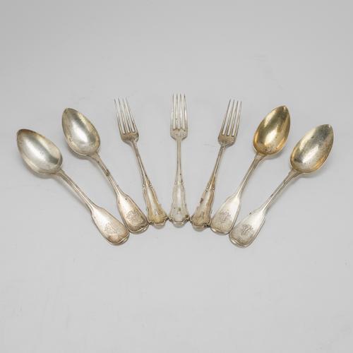 A GROUP OF GERMAN TABLE FLATWARE (7)