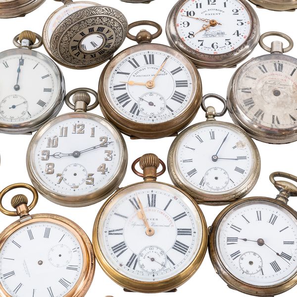A GROUP OF BASE METAL CASED POCKET WATCHES, WATCH CASES AND WATCH PARTS (QTY)