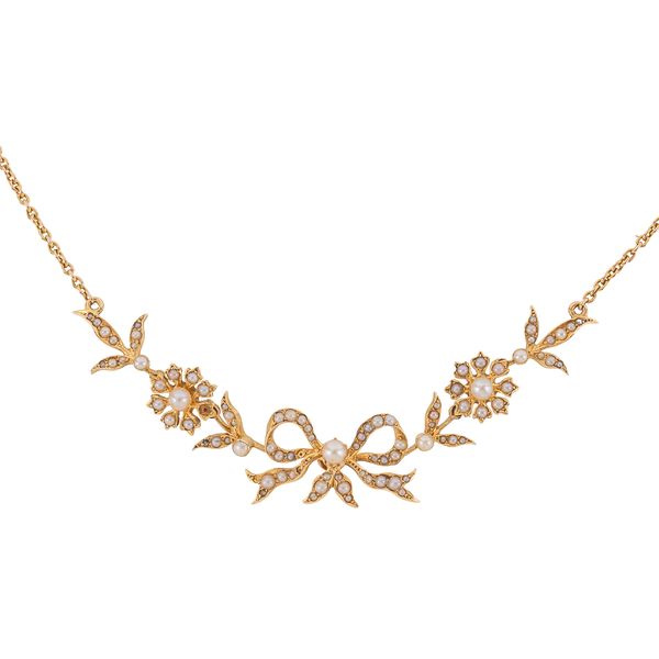 A GOLD AND SEED PEARL NECKLACE