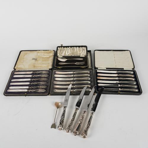 A GROUP OF SILVER AND PLATED WARES (QTY)