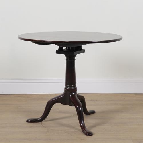 AN 18TH CENTURY MAHOGANY TRIPOD TABLE