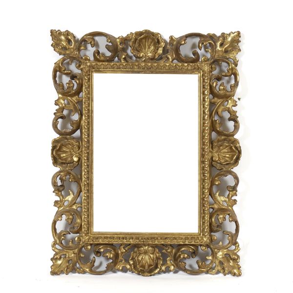 A SMALL 18TH CENTURY GILT FRAMED WALL MIRROR