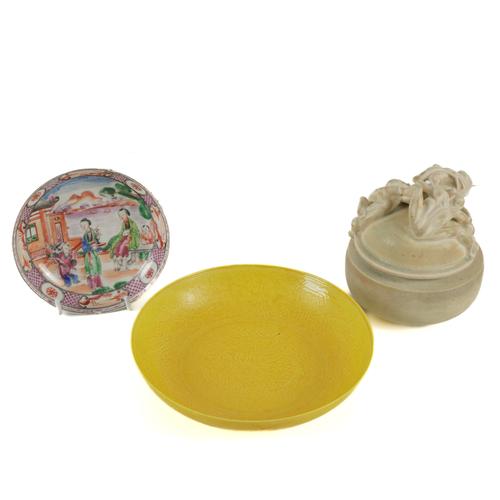 A CHINESE YELLOW GLAZED BOWL (3)