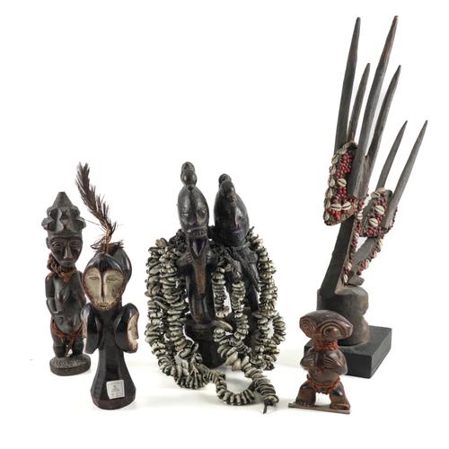 TRIBAL INTEREST: A GROUP OF BEADED AND DECORATED FIGURES INCLUDING A MALI BAMBARA ‘TJI-WARANGAL’ HEADDRESS (5)