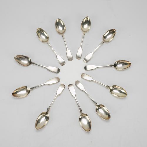 ELEVEN FIDDLE PATTERN DESSERT SPOONS (11)