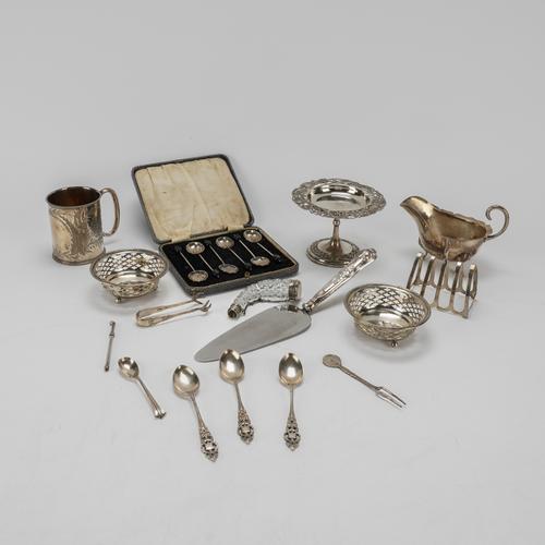 A GROUP OF SILVER, FOREIGN AND PLATED WARES (16)