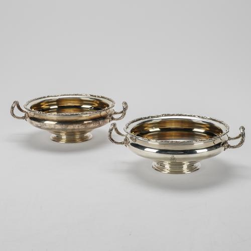 A PAIR OF FOREIGN TWIN HANDLED BOWLS (2)
