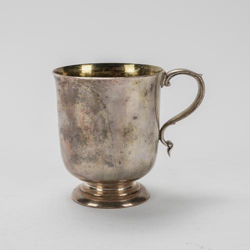 A LATE VICTORIAN SILVER CHRISTENING MUG