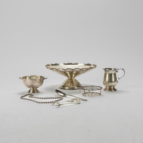 A GROUP OF SILVER (6)