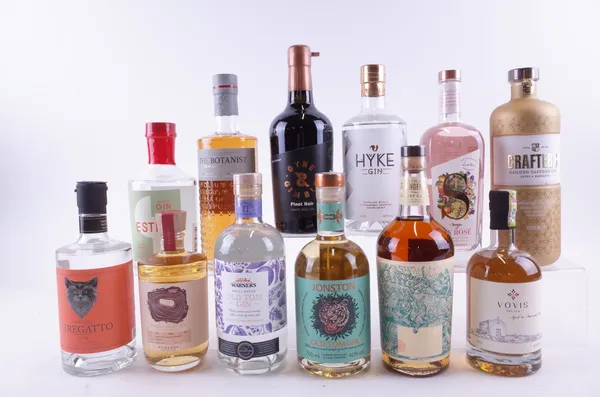 TWELVE BOTTLES GIN