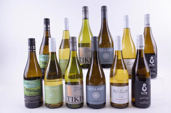 TWELVE BOTTLES NEW ZELAND SAUVIGNON BLANC