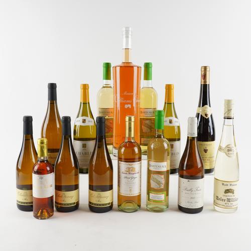 A HALF BOTTLE OF CHATEAU LAVILLE SAUTERNES 2009, A MAGNUM OF MAISON WILLIAMS CHASE AND OTHER WHITE WINE (15)