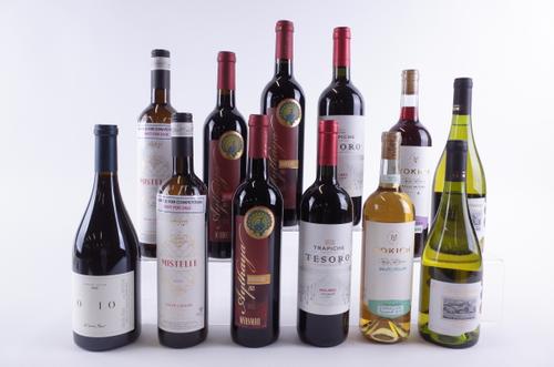 TWELVE BOTTLES RED AND WHITE WINE