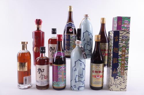 TWELVE BOTTLES RICE WINE