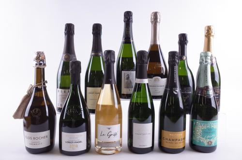 TWELVE BOTTES CHAMPAGNE