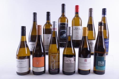 TWELVE BOTTLES CANADIAN WHITE WINE