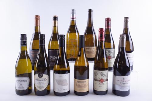 TWELVE BOTTLES CANADIAN WHITE WINE