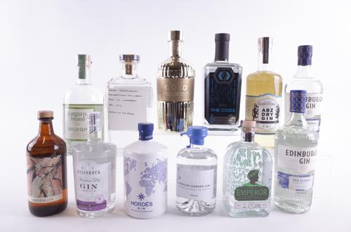 TWELVE BOTTLES GIN