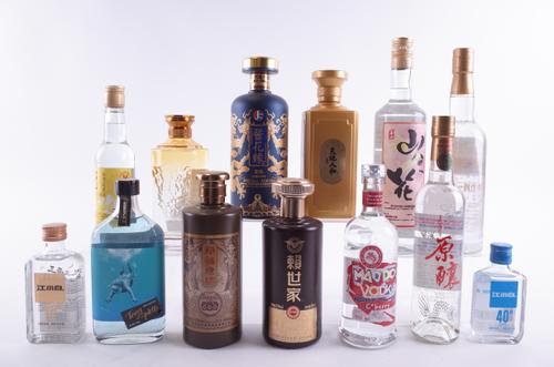 THIRTEEN BOTTLES BAIJIU