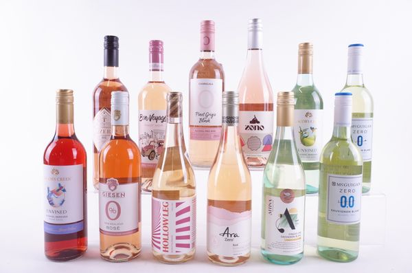 TWELVE BOTTLES 0% WHITE AND ROSÉ WINE