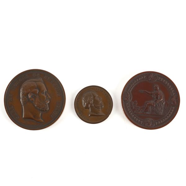 TWO EUROPEAN INTERNATIONAL EXHIBITION PRIZE MEDALLIONS AND ANOTHER MEDALLION WITH CASES (3)