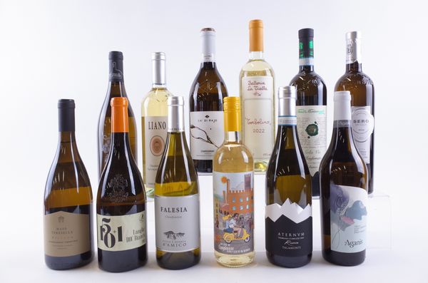 TWELVE BOTTLES ITALIAN WHITE WINE