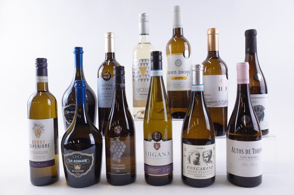 TWELVE BOTTLES PORTUGUESE WHITE WINE