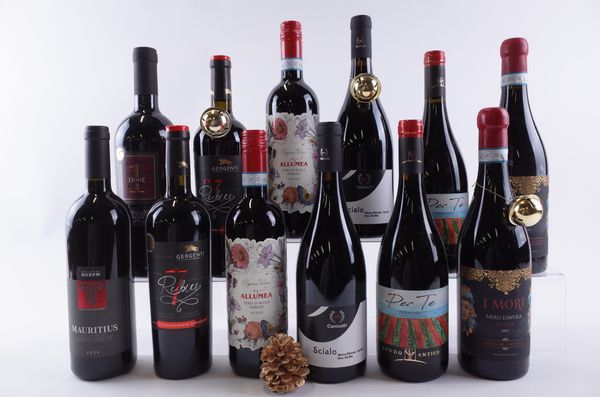 TWELVE BOTTLES ITALIAN RED WINE