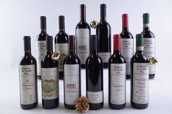 TWELVE BOTTLES ITALIAN RED WINE