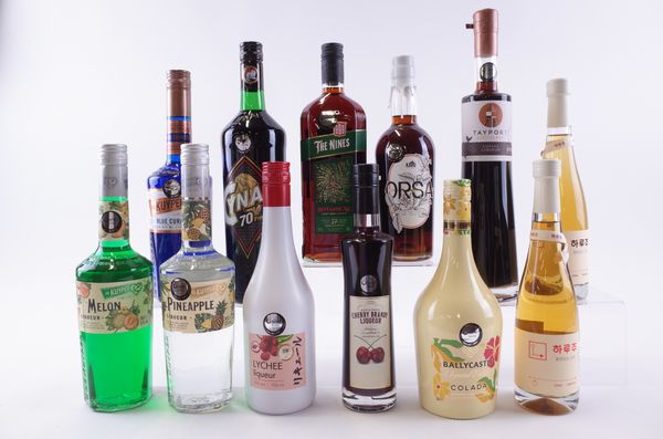 TWELVE BOTTLES VARIOUS LIQUEURS